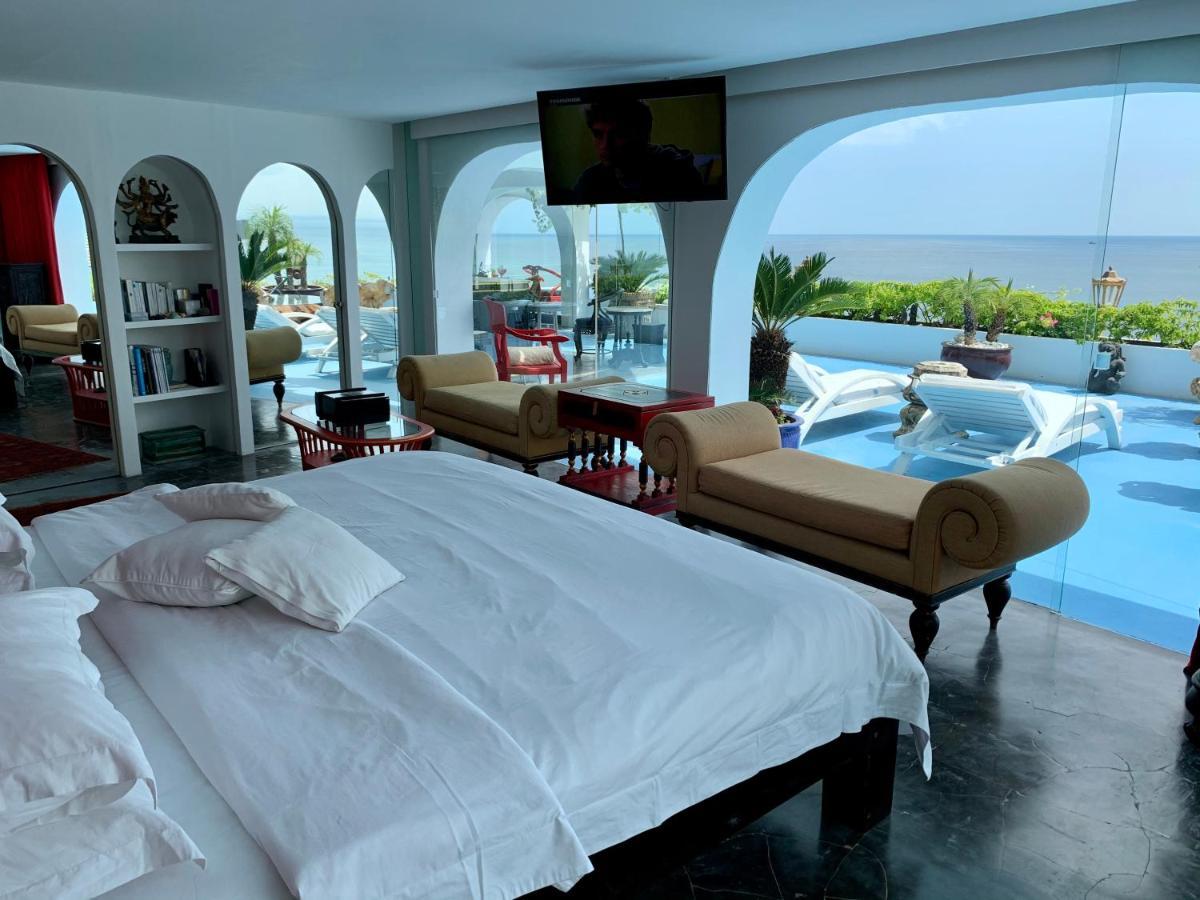 Villa Morabito Art Cliff à Uluwatu Extérieur photo