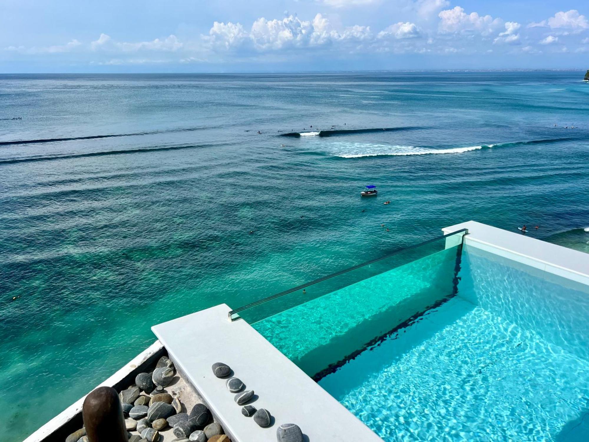 Villa Morabito Art Cliff à Uluwatu Extérieur photo